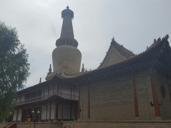 Giant Buddha Temple