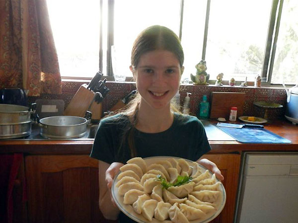 Make Chinese Dumplings (Jiaozi)