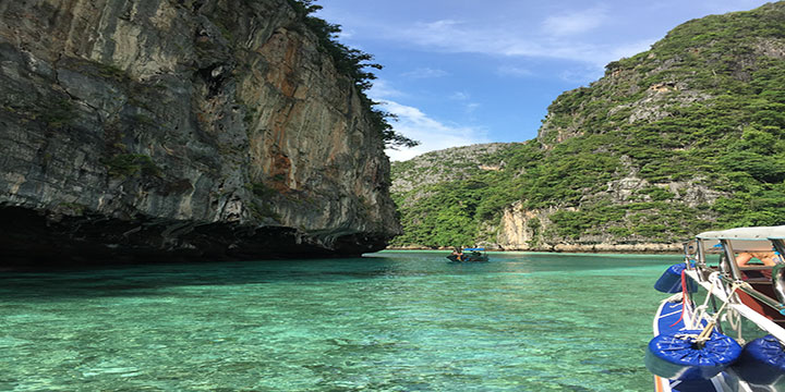 Phi Phi Island group tour